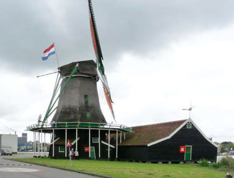 Oliemolen de Ooievaar in Zaanse Schans